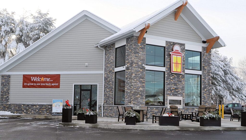 rusty-lantern-market-image